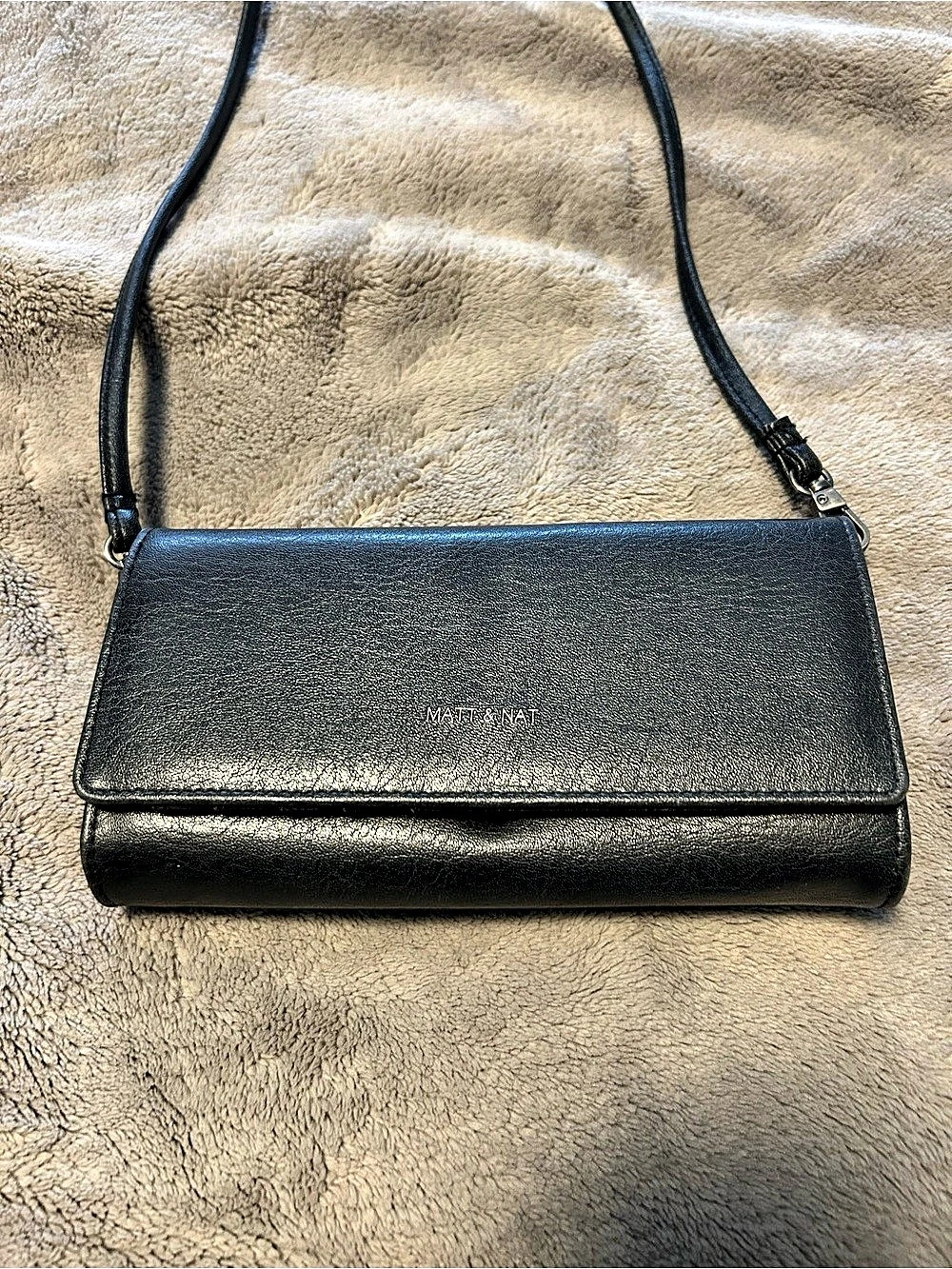 Matt and Nat Crossbody Wallet Bag in Black